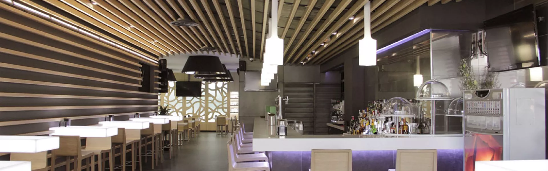 HIMACS Lights up the New Cervecería Islia Bar