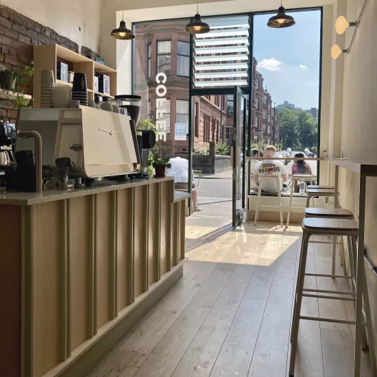 The 1841 coffee and espresso bar in Glasgow uses HIMACS for some Italian flair