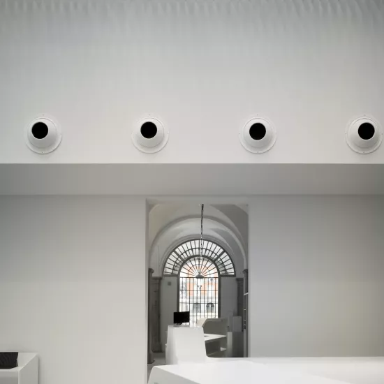 HIMACS: Redesign of the Tourist Office at Plaza Mayor in Madrid