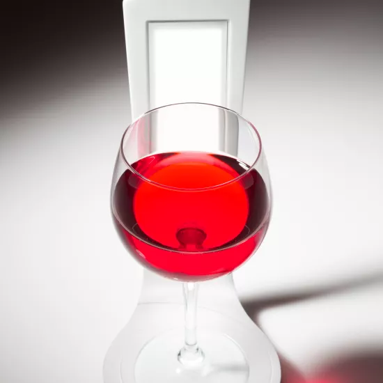 WineOLED: innovative wireless lamp in HIMACS for wine lovers