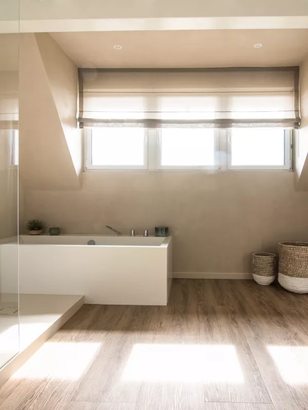 A refined bathroom in HIMACS exuding harmony and serenity