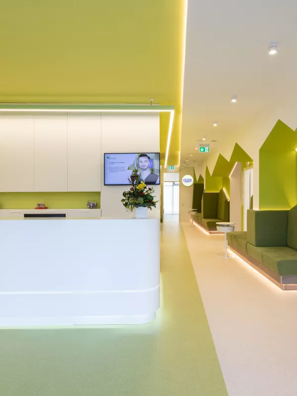 The hygienic properties of HIMACS for a dental clinic’s reception area