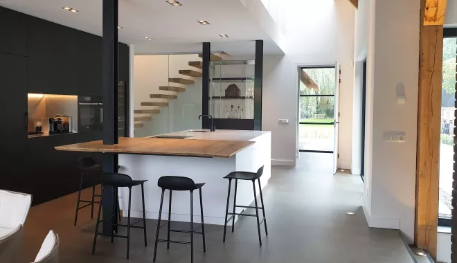 HIMACS apporte une touche de modernité dans cette résidence néerlandaise