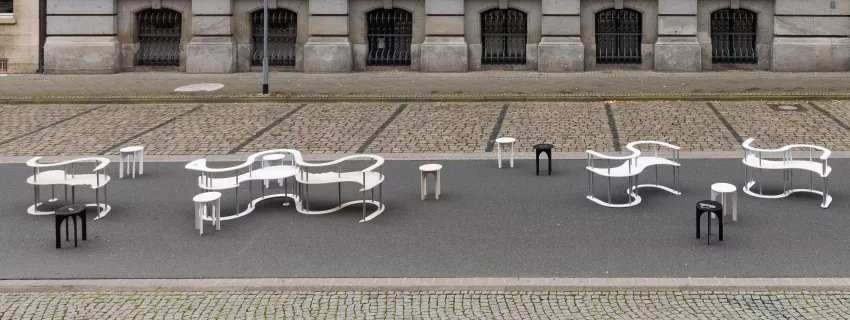 L'art de la conversation : le mobilier sculptural en HIMACS par Lena Marie Emrich