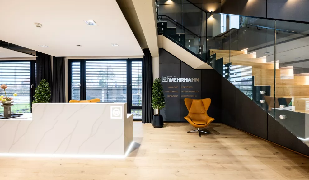 From building material to office space: HIMACS creates an office landscape with personality at Wehrhahn GmbH