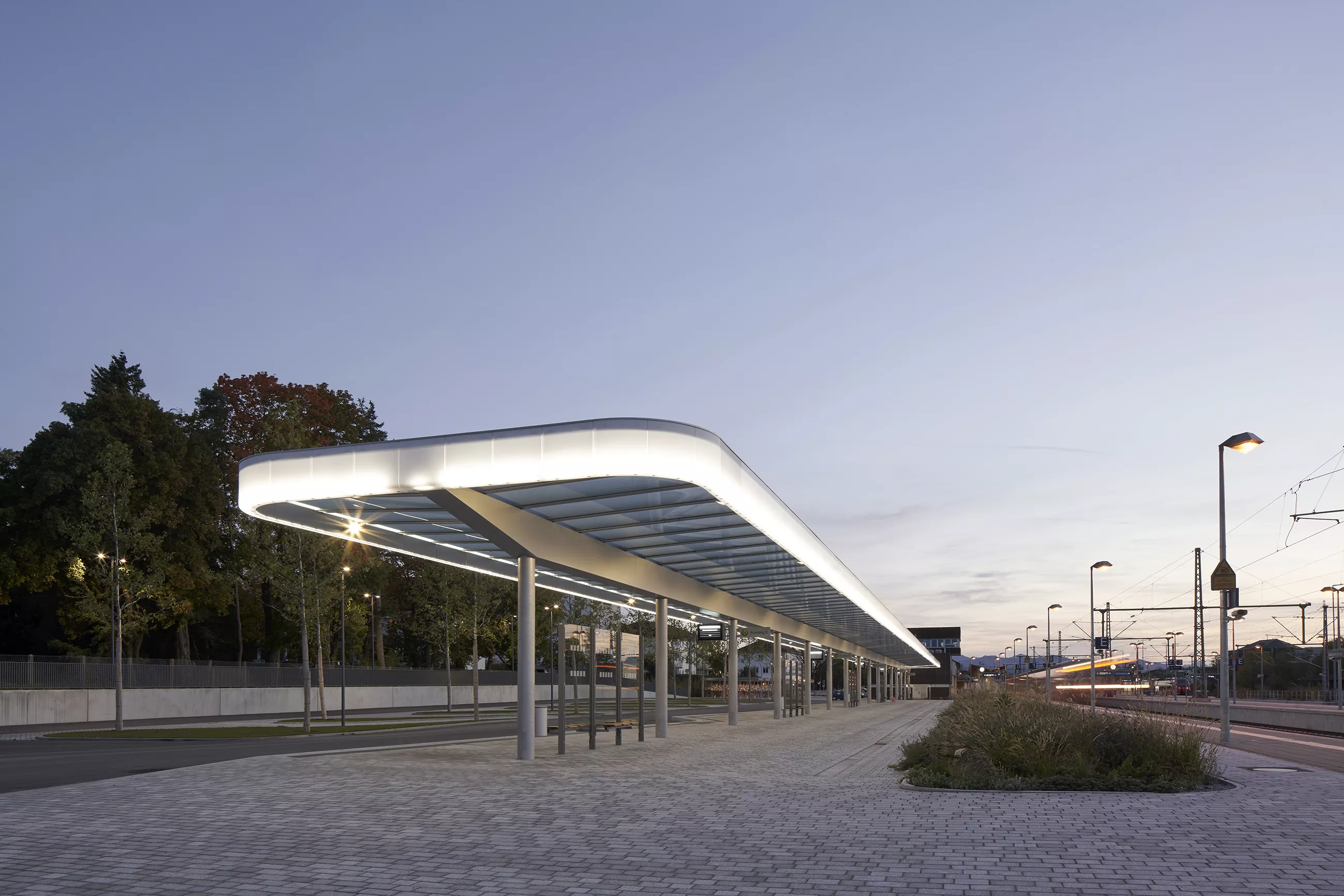Translucent surround in HIMACS illuminates central bus station in Germany