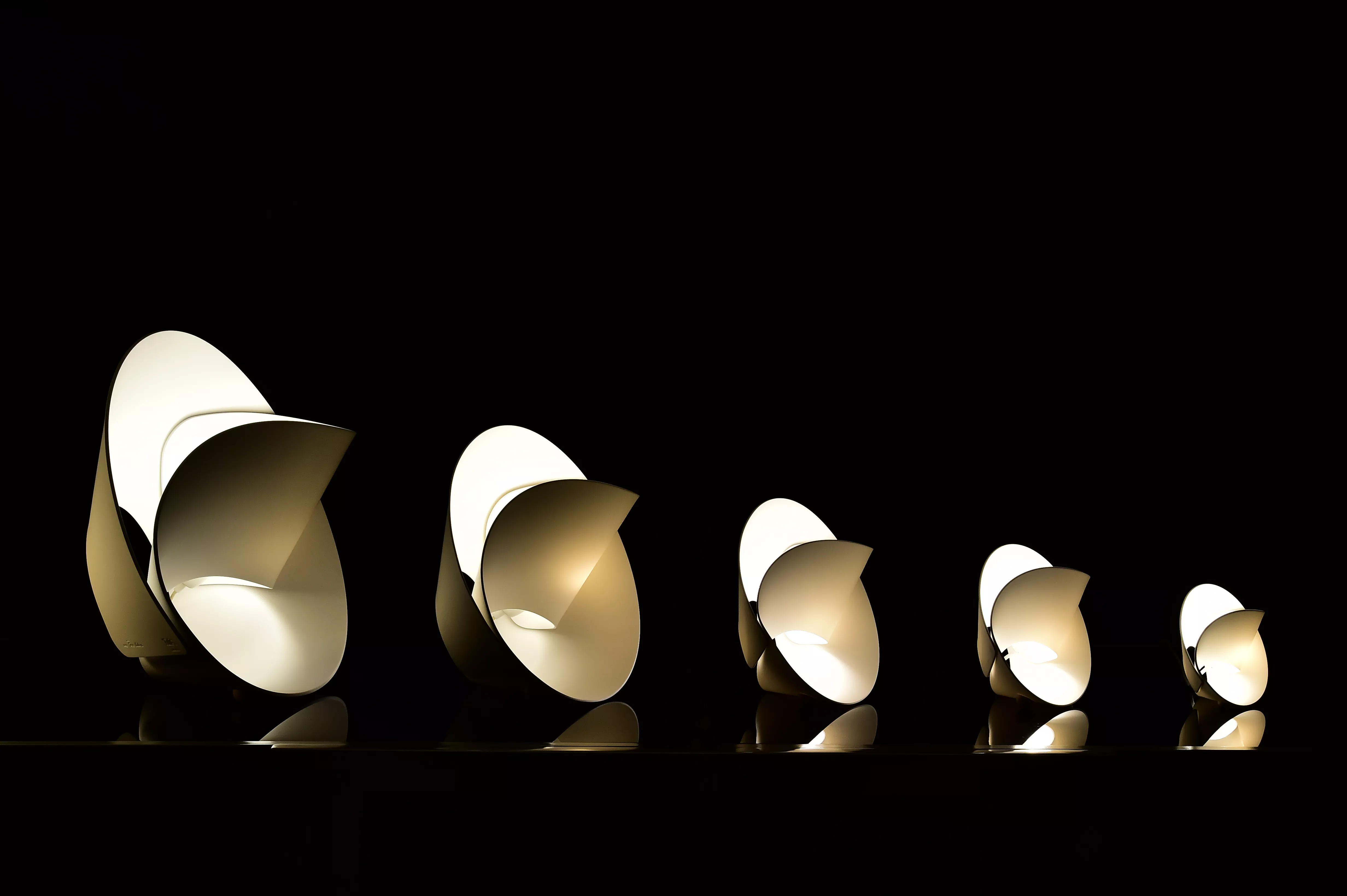 HIMACS presents the “Tulip” lamp by Pierre Cabrera
