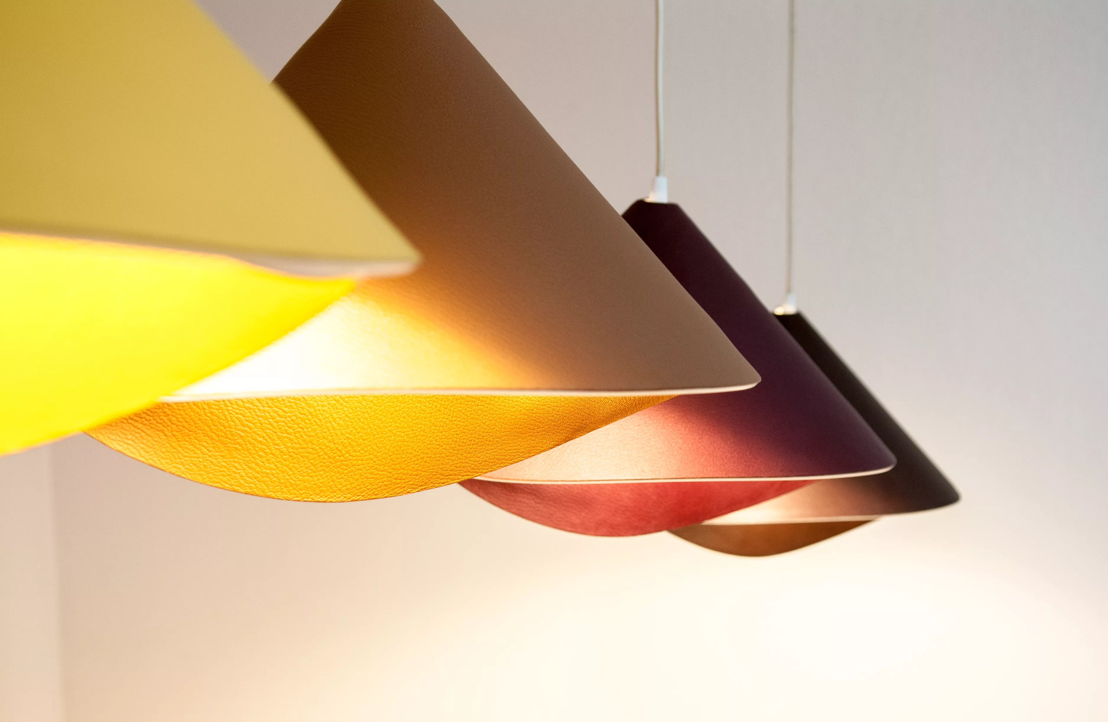 HIMACS: The return of the iconic Tulip lamp, with an elegant new pendant version