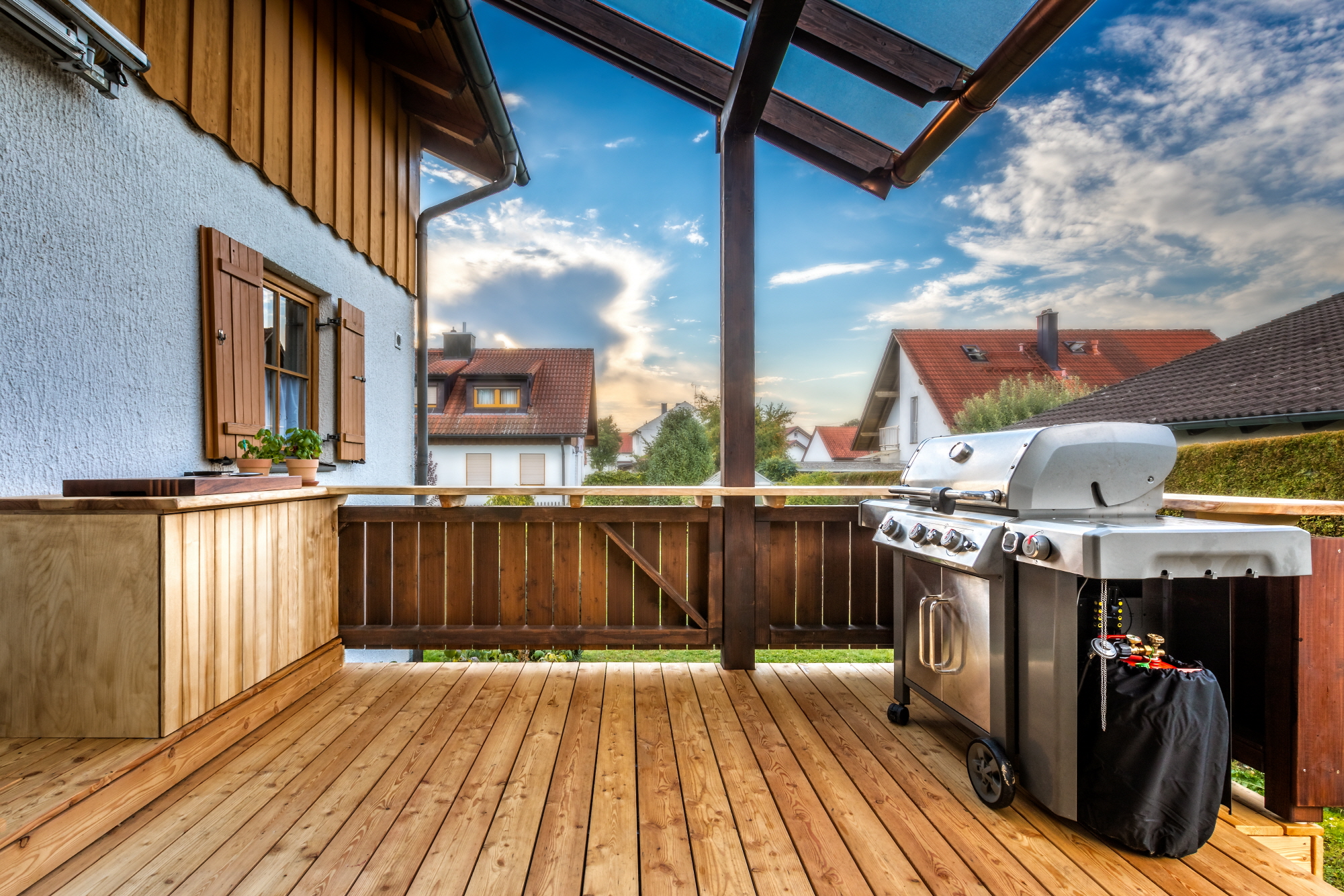Finishes add aesthetic appeal to your outdoor kitchen.