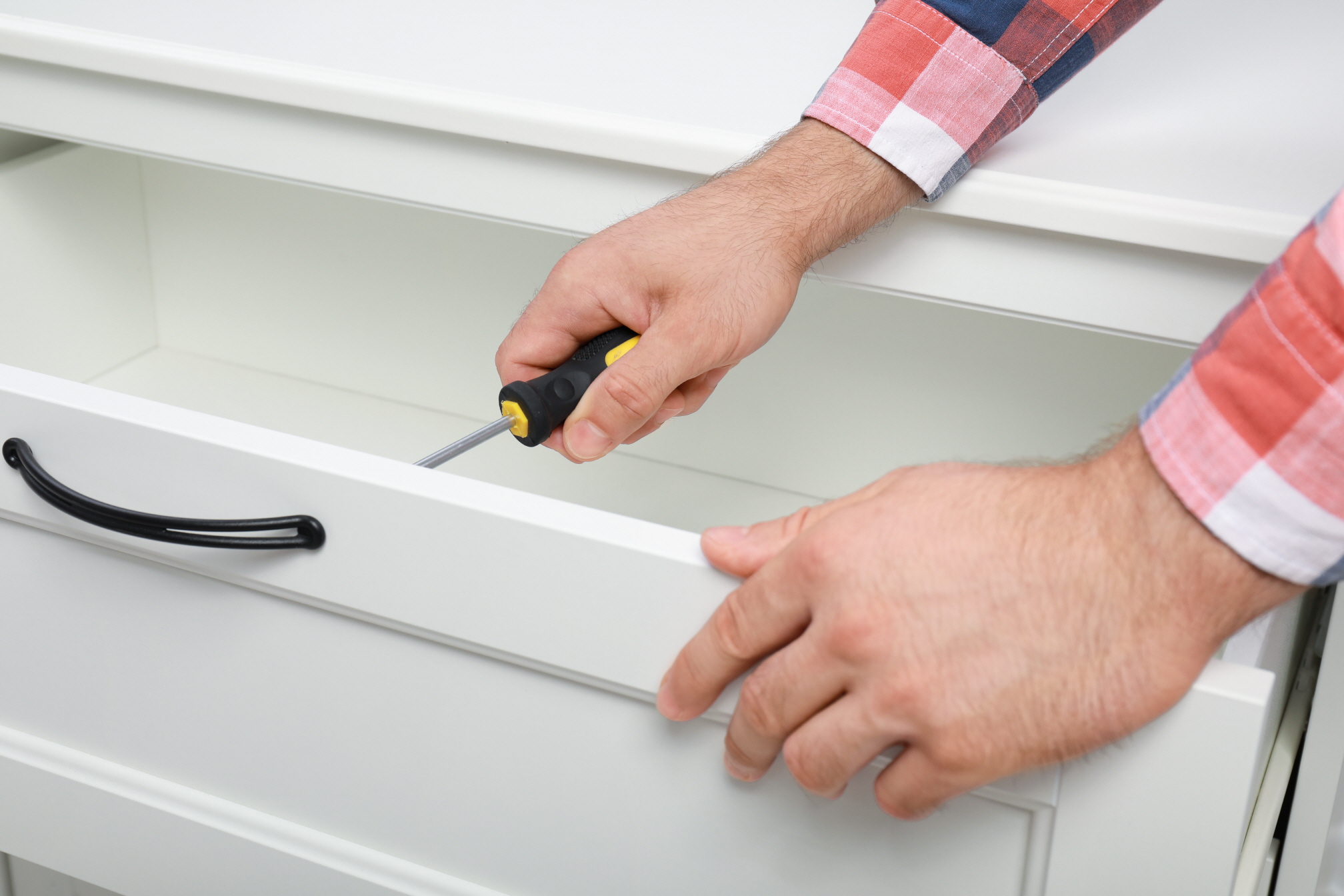 Simply replacing old cabinet knobs with new ones can dramatically change the look of a space.