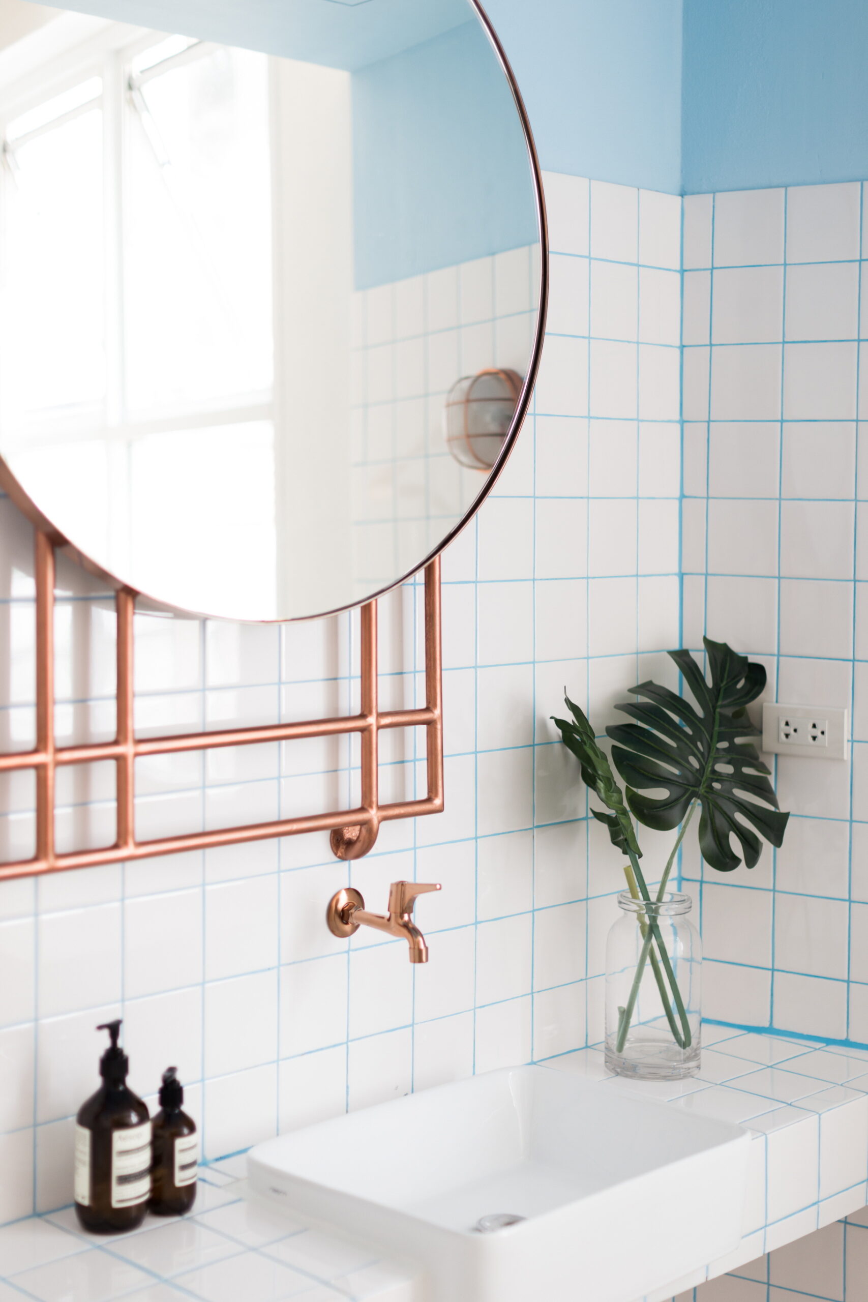 Elevate the aesthetics of your bathroom space with a uniquely designed mirror.