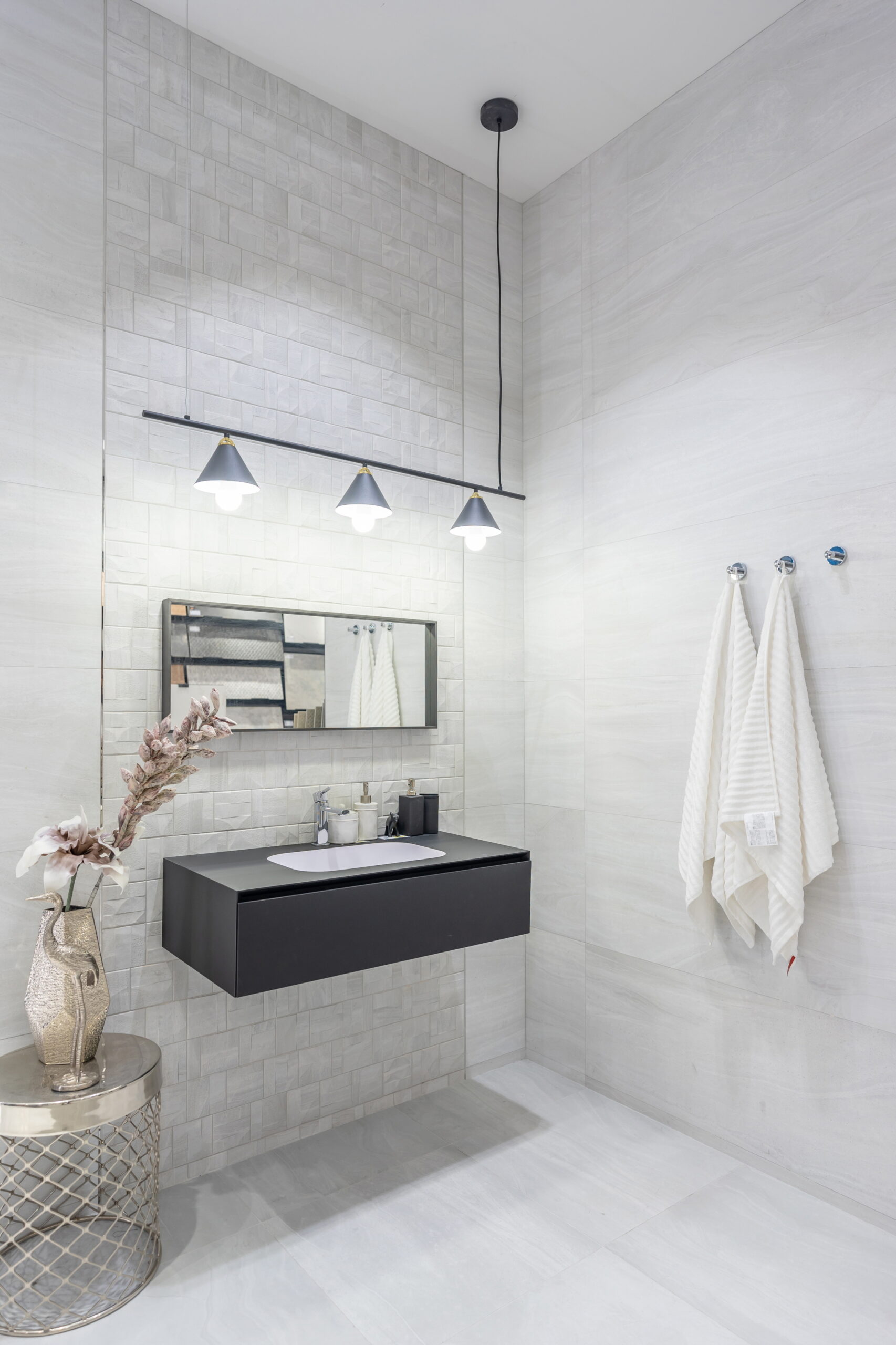 Modern bathrooms are characterized by minimalist design, reducing visual clutter and creating a serene atmosphere.